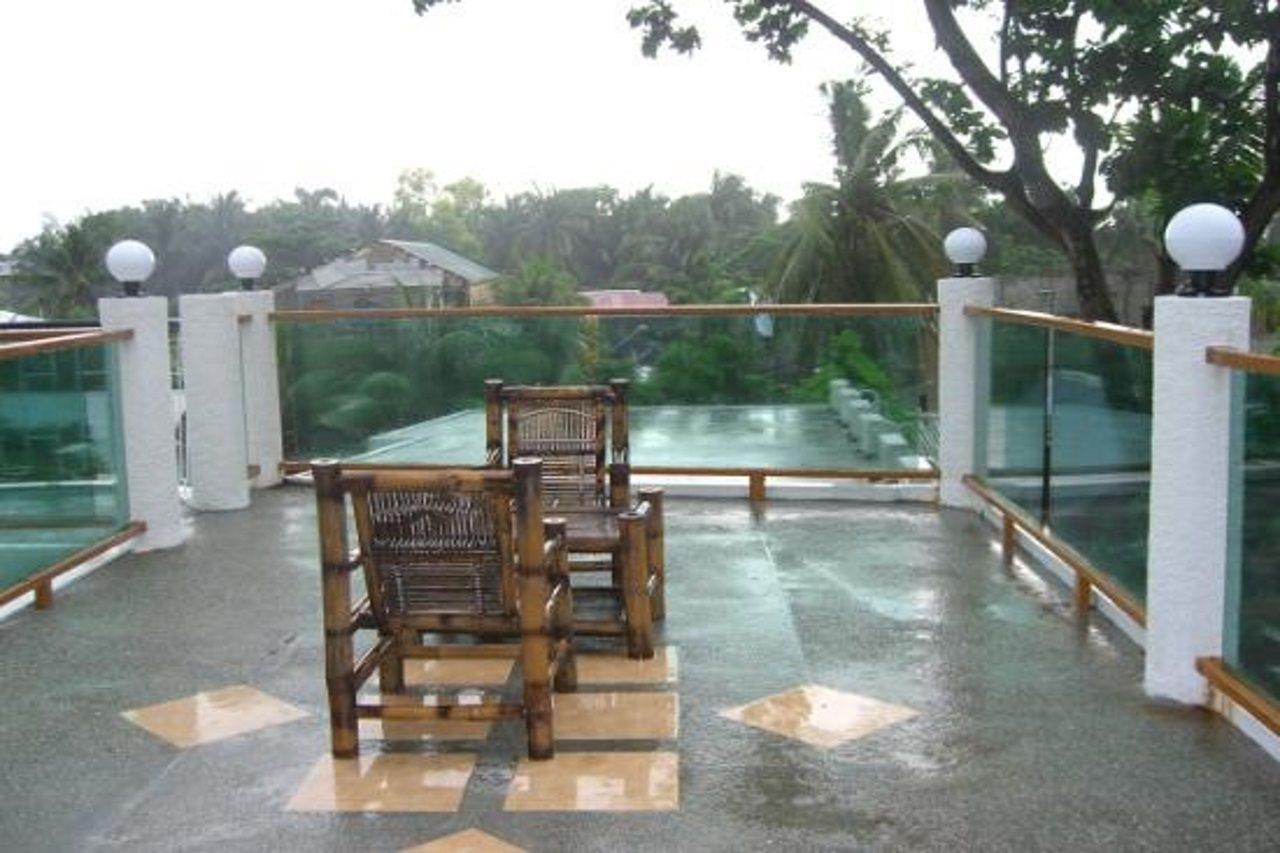 Resort Turtle Manoc-Manoc